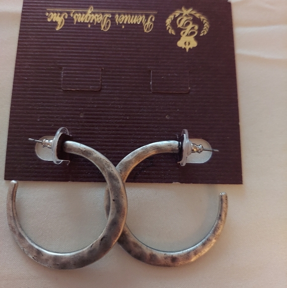 Bundle Earrings & Pendant $65 lot or $10 each - Picture 2 of 6